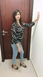 Escorts Dubai, United Arab Emirates Mano Indian Girl