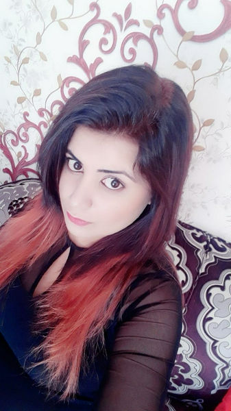 Escorts Abu Dhabi, United Arab Emirates Aliya Indian Girl