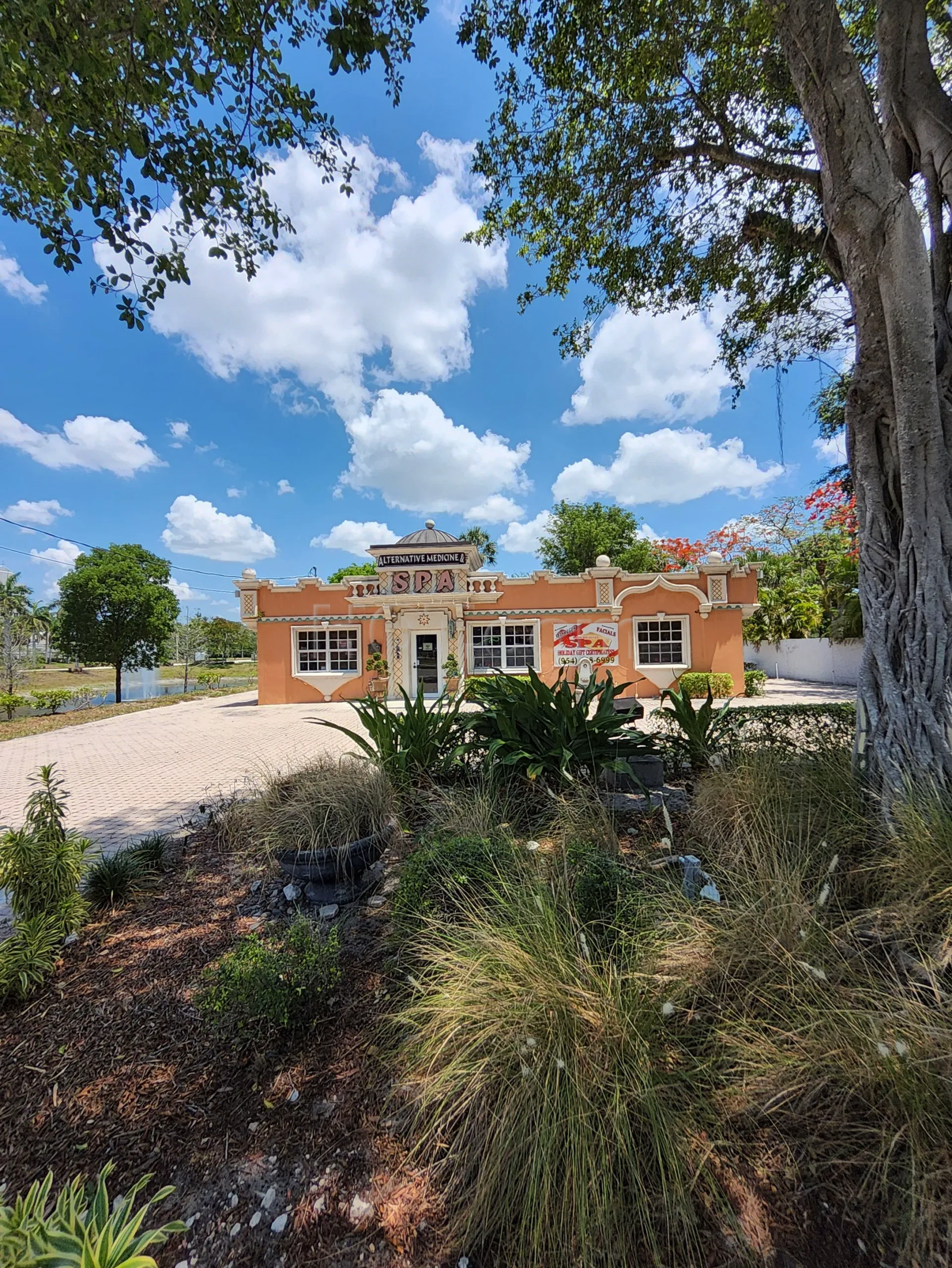 Deerfield Beach, Florida a Center for Alternative Medicine and Spa