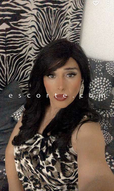 Escorts Paris, France Linda trans