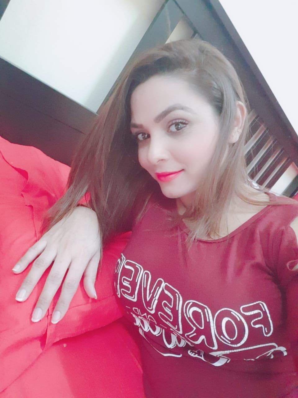 Escorts Abu Dhabi, United Arab Emirates Rashmi Busty Milf