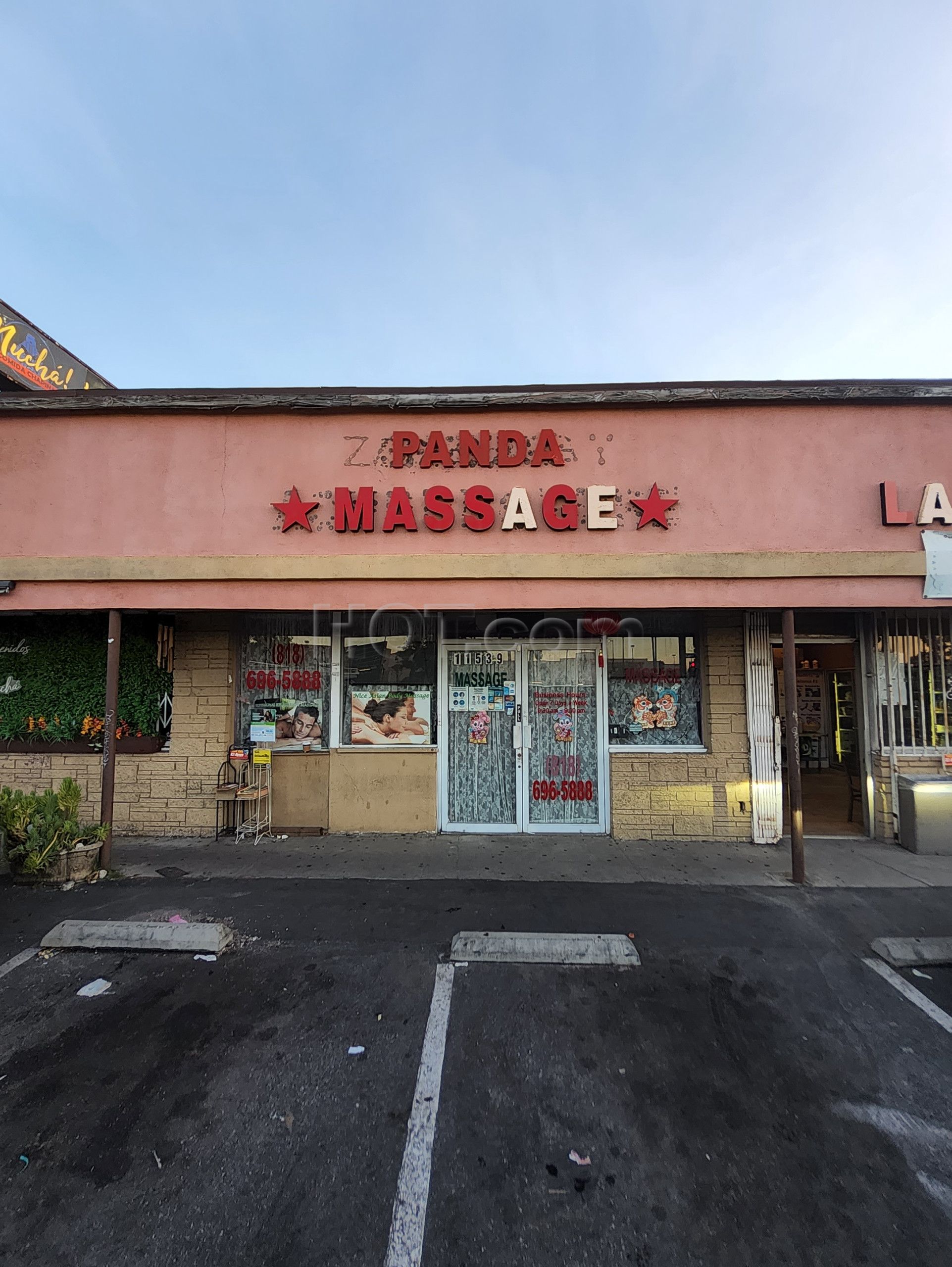 North Hollywood, California Panda Massage