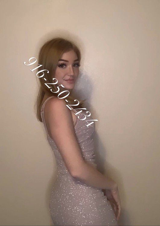 Escorts Roseville, California GingerSnap20