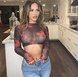 Escorts Melly