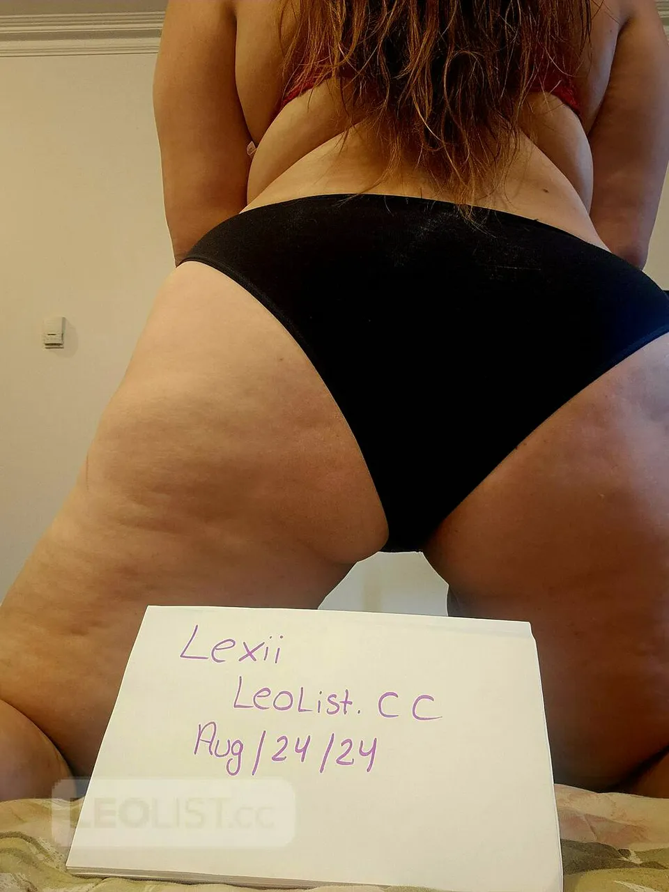 Escorts Vaughan, Ontario CUM AND PUT IT IN MY MOUTH