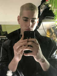 Escorts Toronto, Ontario 25 year old 6’4” Twink