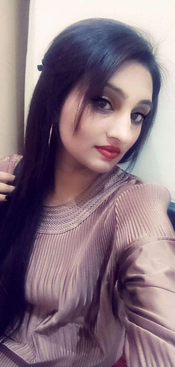 Escorts Abu Dhabi, United Arab Emirates Supriya Indian Girl