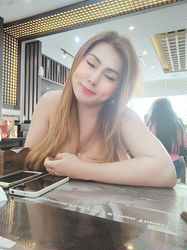 Escorts Makati City, Philippines Sexy Iwa