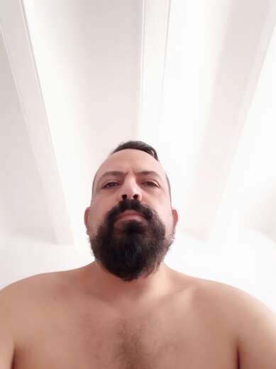 Escorts Germany Escort and masseur bearded masculine